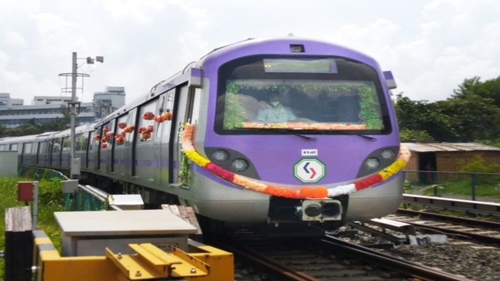 Railway Minister inaugurated Phulbagan Metro station