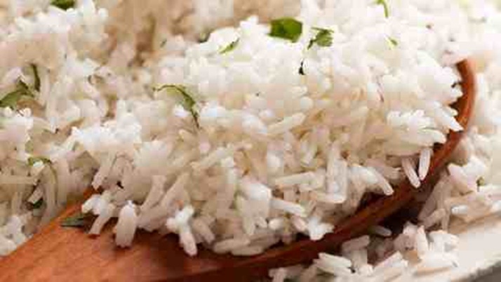 Which is beneficial in weight loss? Rice or bread?