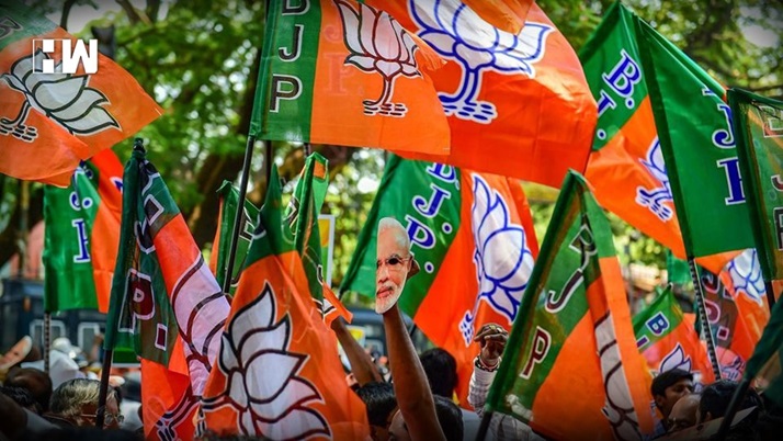 Turmoil in front of BJP Rally at Central Avenue