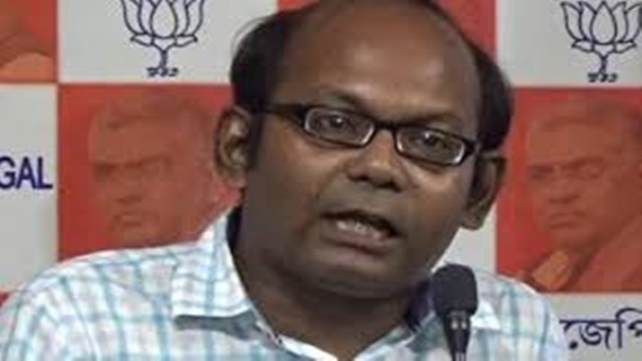 Many vaccines are being developed in Enamul's laboratory, including Anubrat Mandal: Sayantan