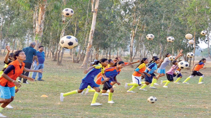 Gift for votes, football after tab