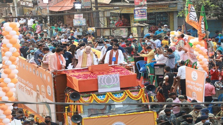 Prestige Fight in Medinipur, ‘Shahi’ road-show crowd