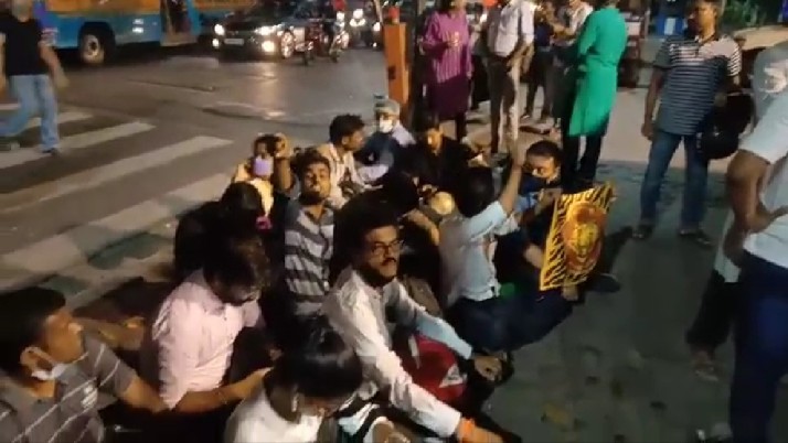 The Bengali paksha is in a larger movement demanding to play Bengali cricketers