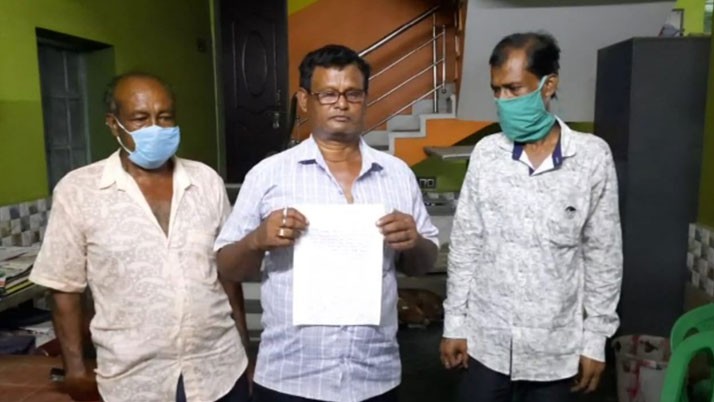 The upa pradhan of the panchayat was beaten by the grassroots activists