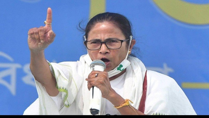 Pegasus Row: Big news: Mamata made a big announcement before leaving for Delhi