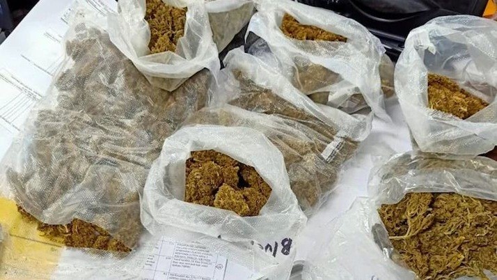 Drug: International drug ring lurking in the heart of the city!