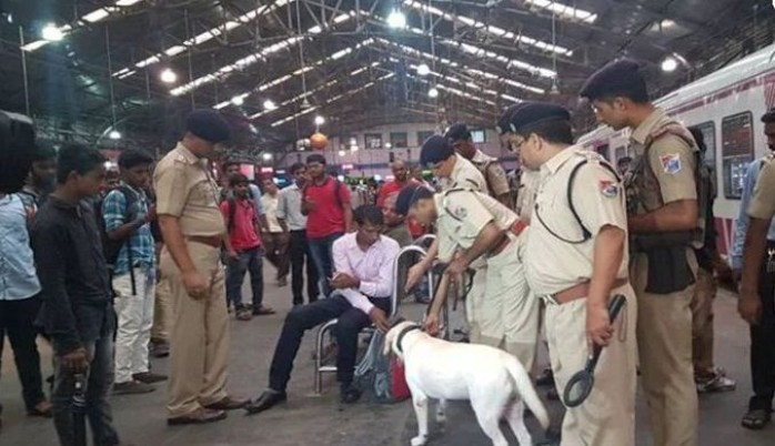 Mumbai: Big B's house bomb! There is a lot of excitement in Mumbai
