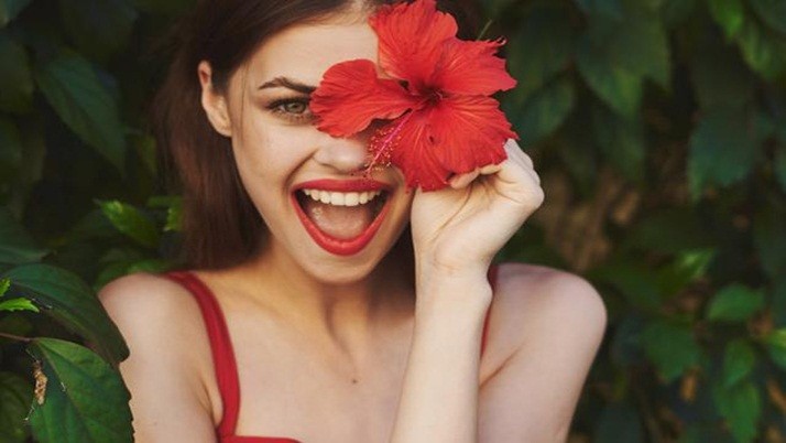 Hair loss due to lack of care? See the minute made magic of Hibiscus flower in lifeless hair
