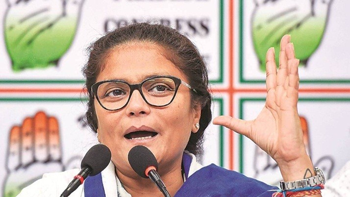 Indications to join the TMC? Sushmita Dev left the Congress