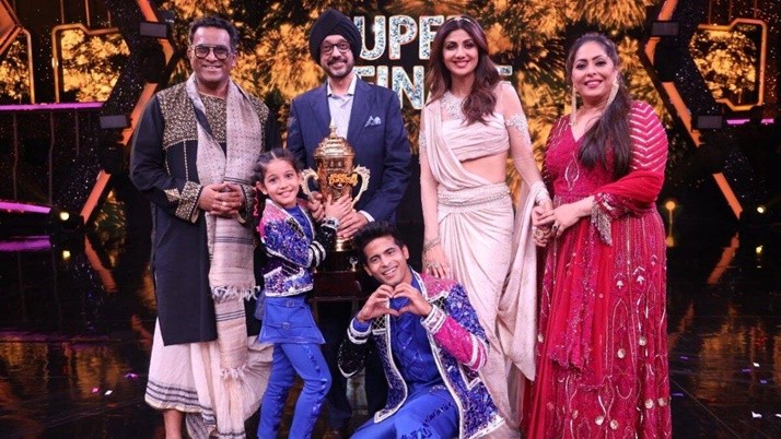 Florina is the champion of Super Dancer 4