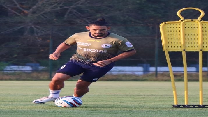 Mohun Bagan is launching the ISL campaign today. Which 4 foreigners in the first XI?