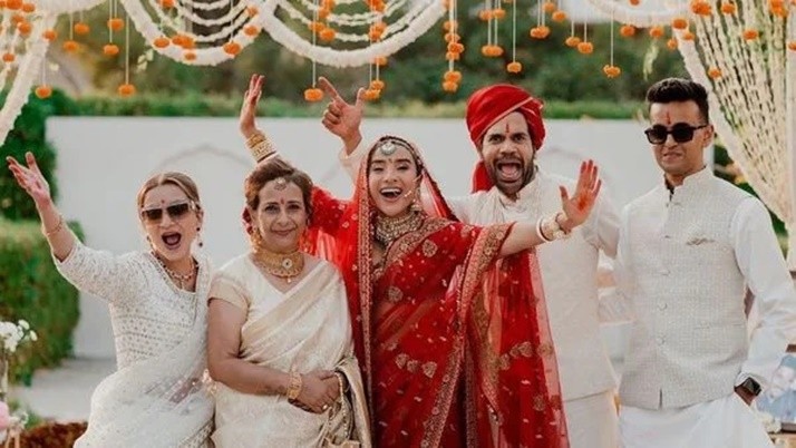 Patralekha's sister Parnalekha shared a post with her jamaibabu