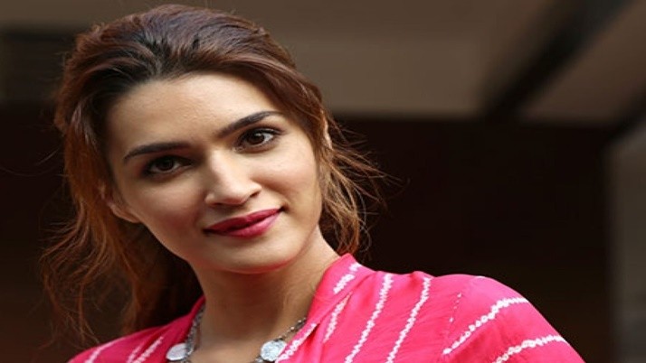 Kriti Sanon's funny reply to her fan