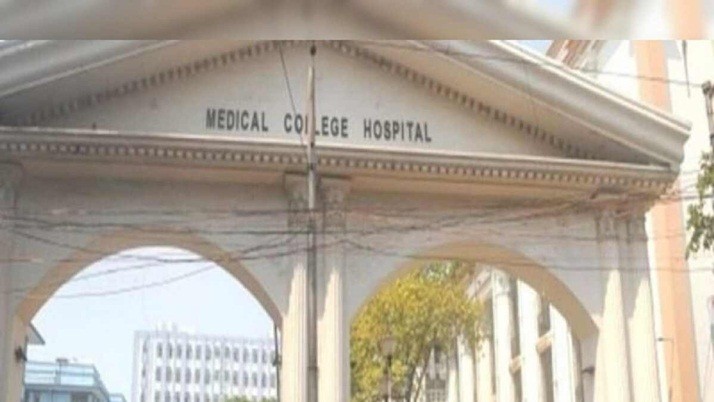 Junior Doctor: An intern at Calcutta Medical College with omicron