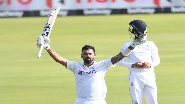 Lokesh Rahul's classic batting, India is moving towards a big score.