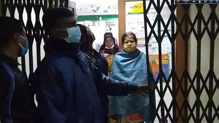 Big bank robbery in Burdwan, looting millions of rupees by showing firearms