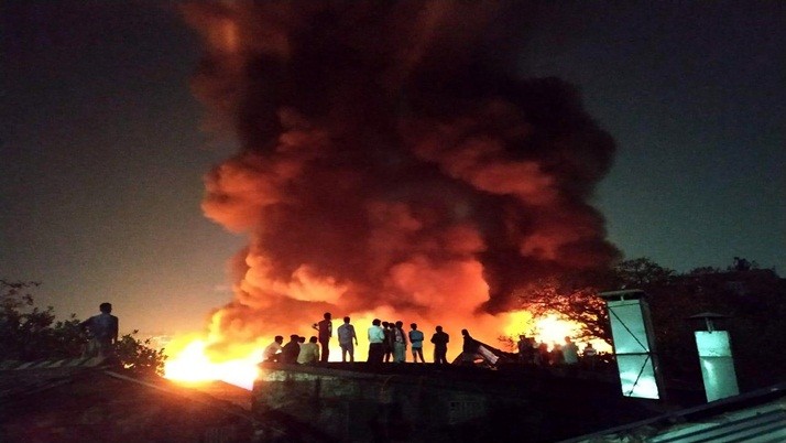 Terrible fire at a tannery in Tangra