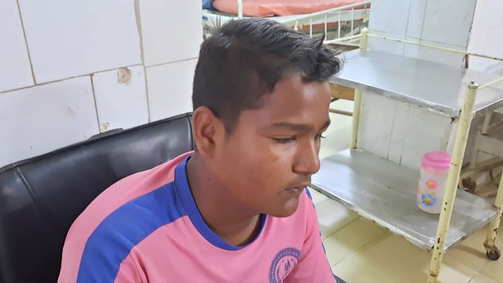 A tussle with cheat, a secondary examinee injured in the examination center