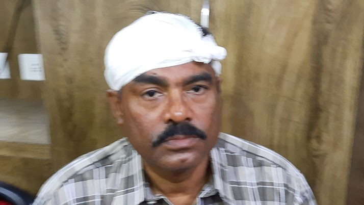 Police attacked Katwa while trying to arrest the accused in power theft