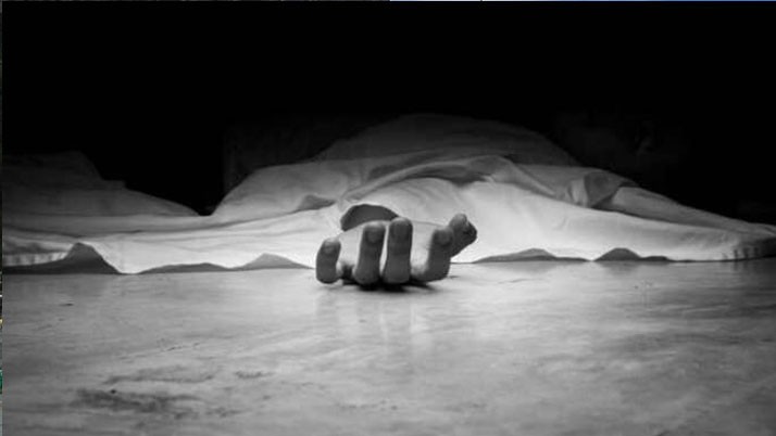 What is the reason for the murder of three members of the same family in Nadia? Arrested neighbor