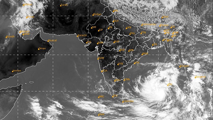 Thunderstorm signal of cyclone, possibility of heavy rains in Bengal