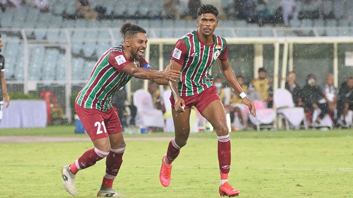 Bashundhara Kings flew away in the 'Liston Cyclone'