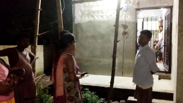 In the case of repeated thefts in the forest city of Jhargram, police inaction is alleged