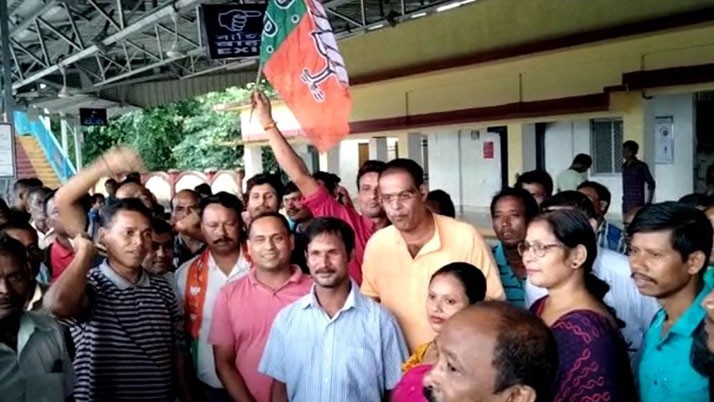BJP workers will go to Kolkata at any cost, clashes with police