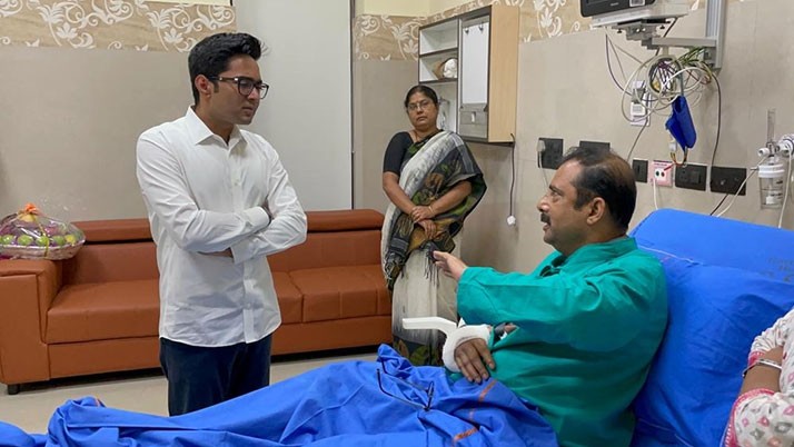 If it happened in front of me, I would have shot on the head,' said Abhishek