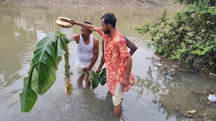 Maha Saptami Puja begins with Navapatrika bath