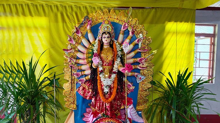 Lakshmi with 18 arms has been worshiped in this district of Bengal for 20 years