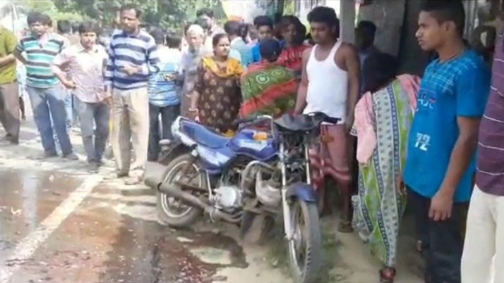 A youth died in a dumper and bike accident in Burdwan's Jamalpur