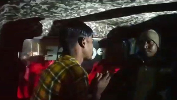 Get caught stealing from a mobile shop