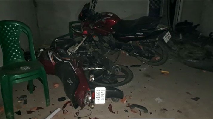 Panchayat Samiti member accused of trying to create panic by shooting at point blank range in Maldah