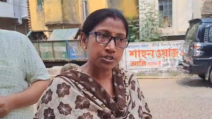 Malda went to the booth and found out that the housewives were crying