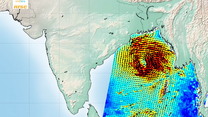 The cyclone is now 210 km from the sea, making landfall early in the morning, the Meteorological Office said