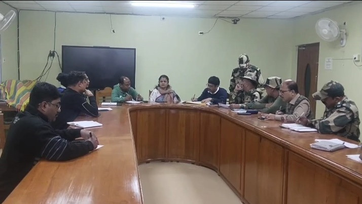 Fencing activities on Bangladesh border in North 24 Parganas, BSF meeting with block administration
