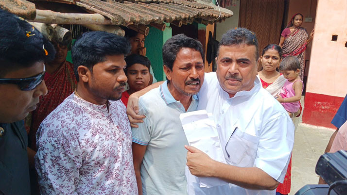 Shuvendu finally arrives at Mothabari, talks to the affected family