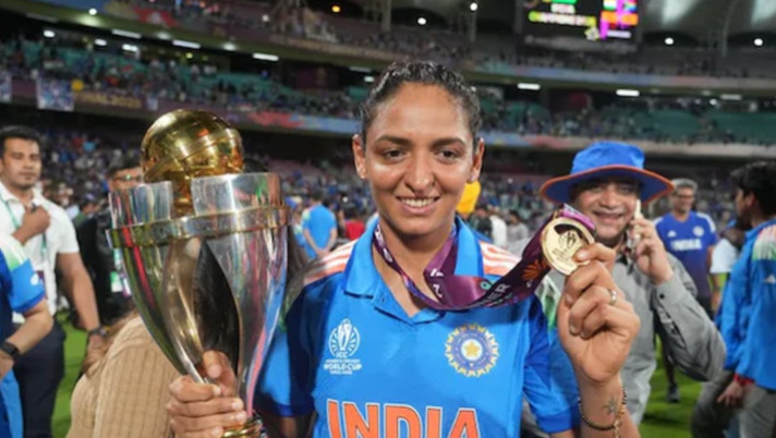 Harmanpreet should step down said shanta