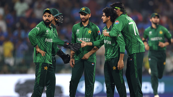 6 spinners in a high-voltage match! Strategy or obligation?