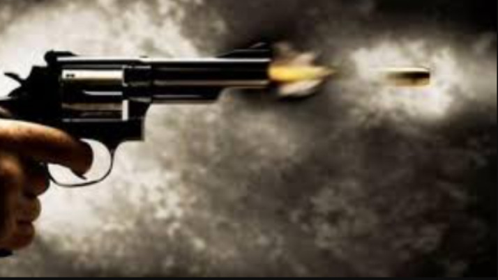 tiljala-kolkata-midnight-firing-youth-injured-police-investigation