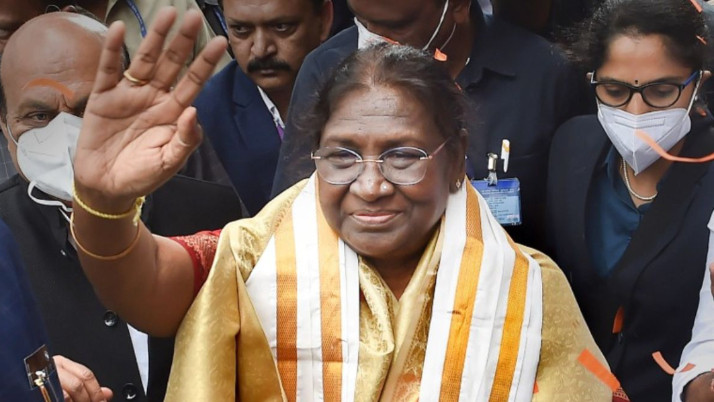 president-droupadi-murmu-controversy-over-meeting-venue-in-siliguri-west-bengal