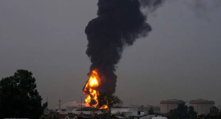 us-bunker-buster-strike-iran-hormuz-strait-oil-war-global-impact