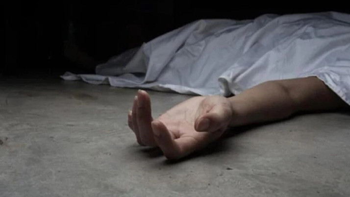 gurugram-man-jumps-with-daughter-highrise-death-mental-stress-incident