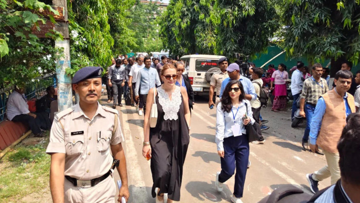 foreign-delegates-observe-west-bengal-election-process-siliguri-visit