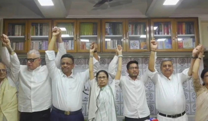 west-bengal-election-result-mamata-banerjee-refuses-to-resign-controversy