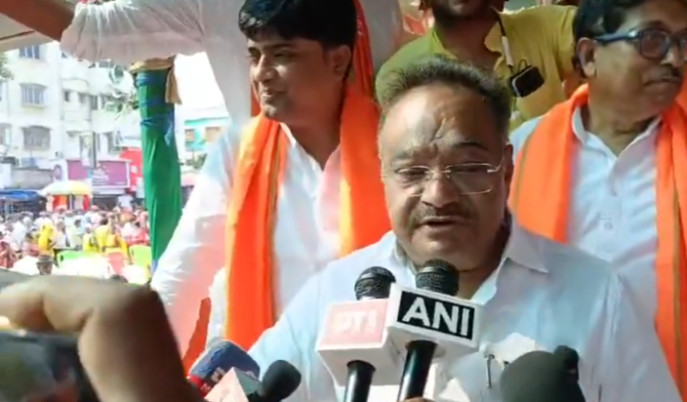 samik-bhattacharya-reaction-after-bjp-victory-west-bengal-politics