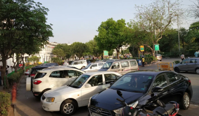 kolkata-illegal-parking-action-agnimitra-paul