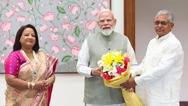 Dilip Ghosh’s ‘special meeting’ with Modi! From gifts of mango-sandesh to discussions on 11,000 vacancies and panchayat development—what was discussed?