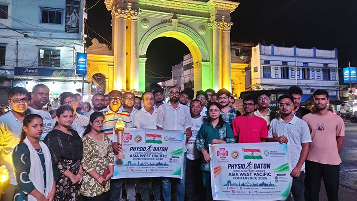 From Dakshineswar to Delhi, via Bardhaman—a special rally by physiotherapists carrying a road safety message